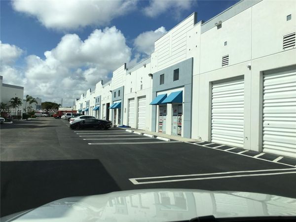 2385 NW 70th Ave 7, Unit 7-A, Miami, FL 33122