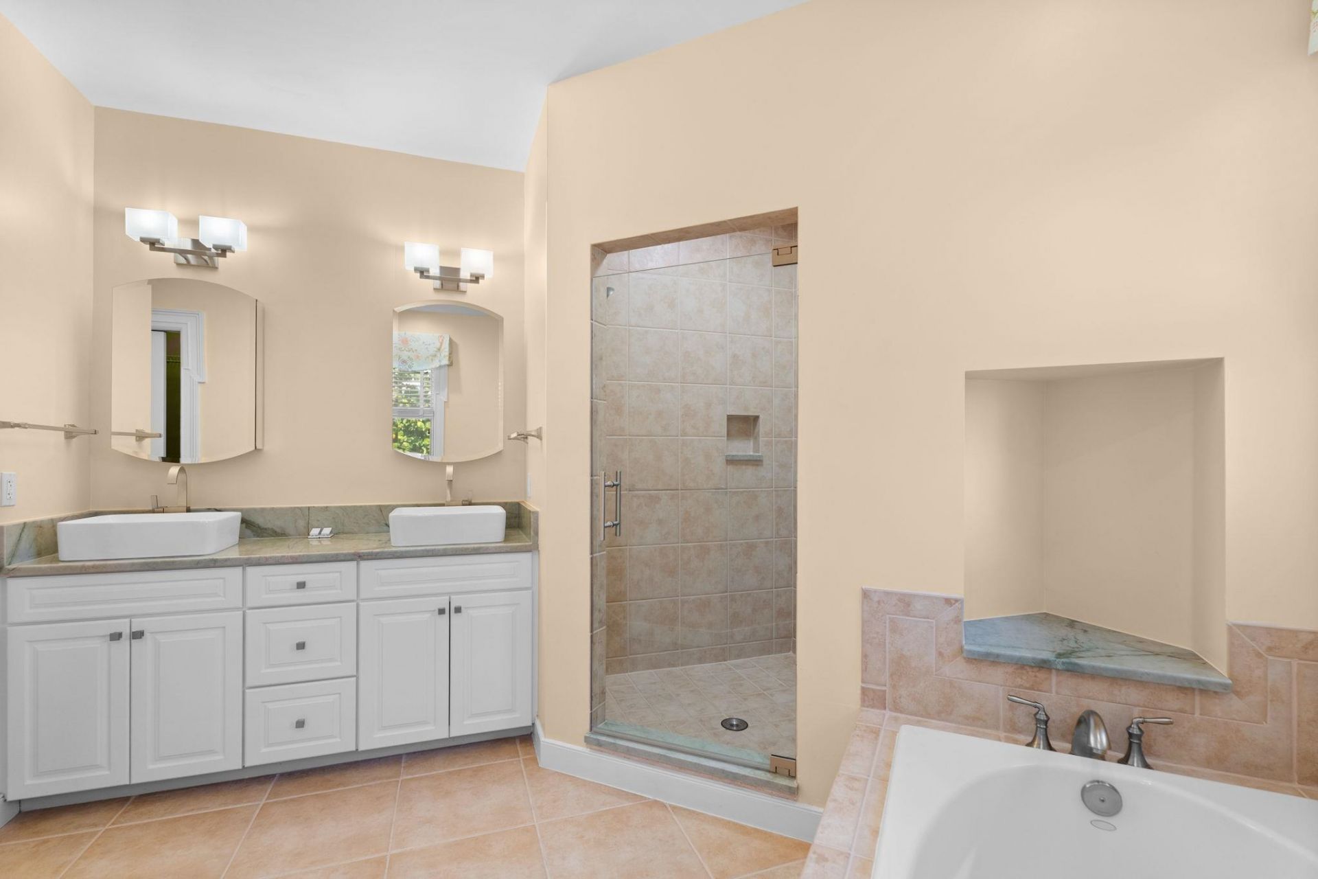 475 Las Tiendas Ln, Sanibel, FL 33957 Photo