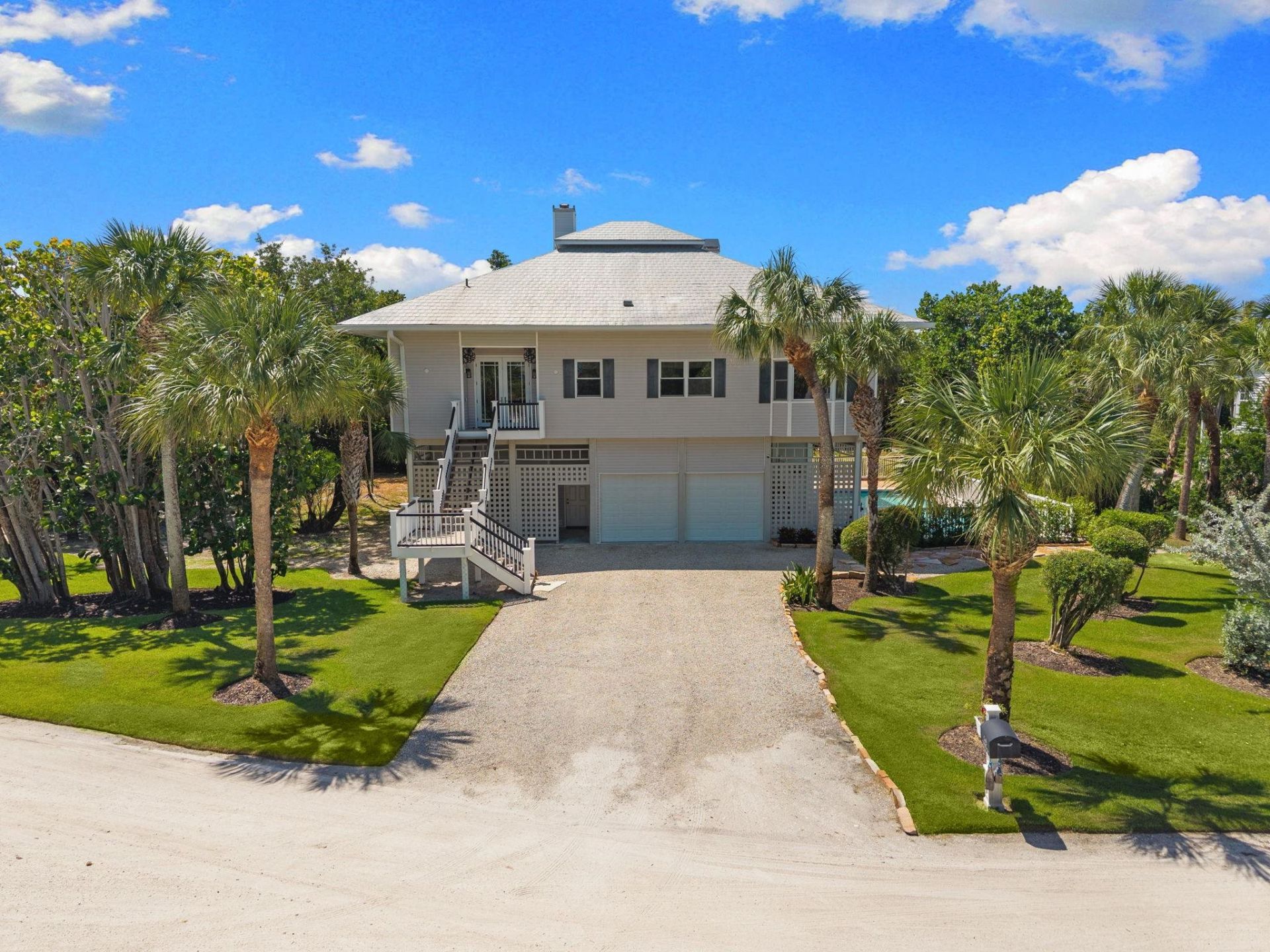 475 Las Tiendas Ln, Sanibel, FL 33957 Photo
