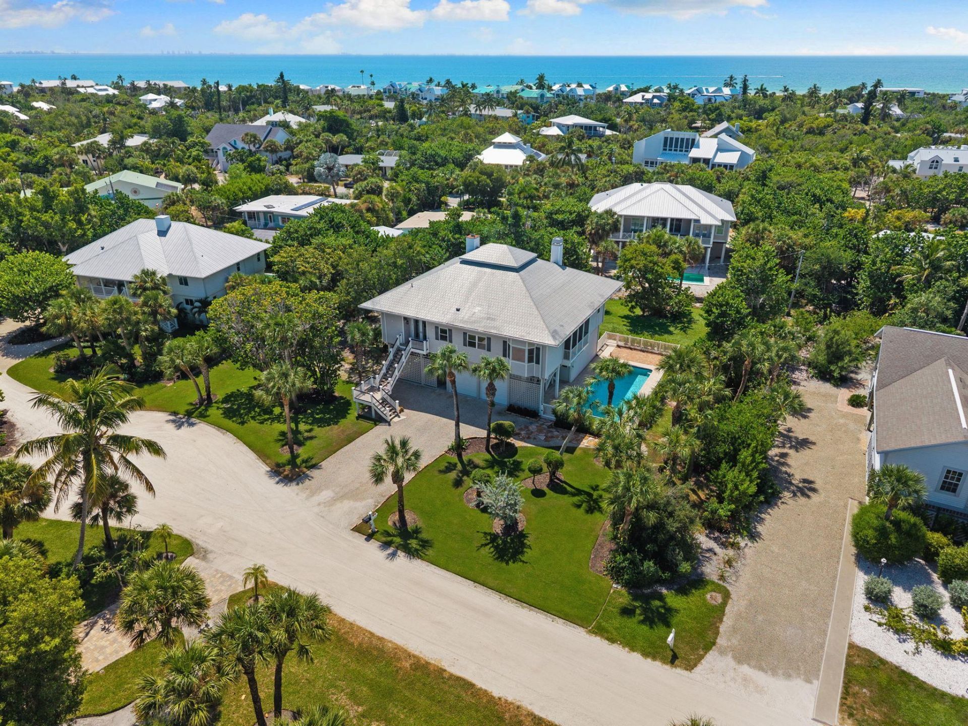 475 Las Tiendas Ln, Sanibel, FL 33957 Photo