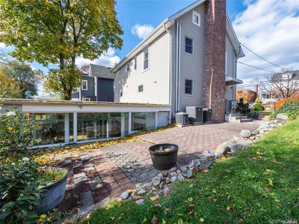 18 Third Avenue , Unit A, Port Washington, NY 11050