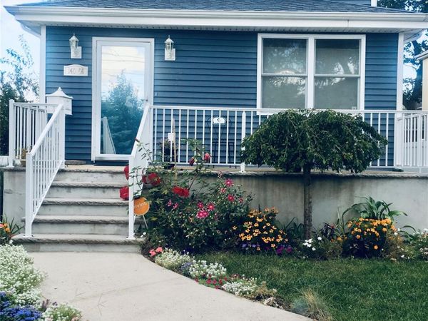 145-56 180th St, Springfield Gardens, NY 11434