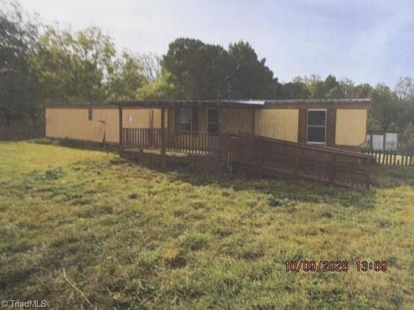 4750 Ben Lane , Walkertown, NC 27051