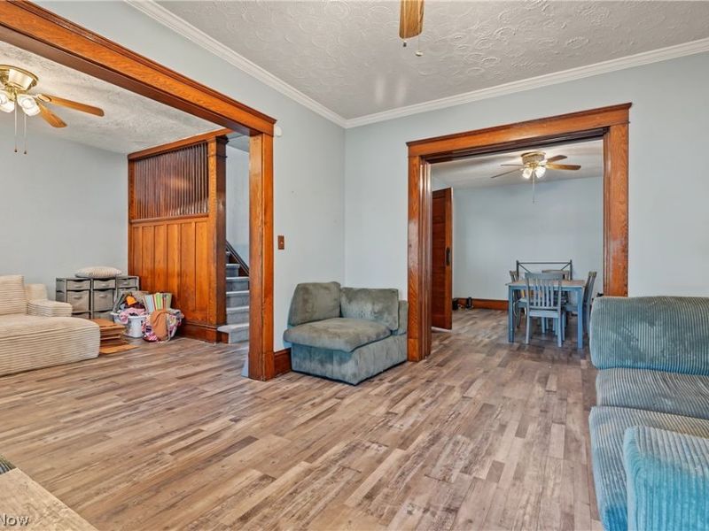 323 E Prospect Street, Girard, OH 44420 Photo 11