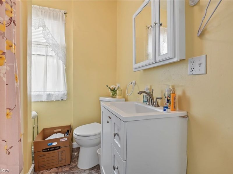 323 E Prospect Street, Girard, OH 44420 Photo 24