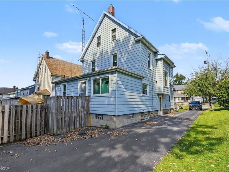 323 E Prospect Street, Girard, OH 44420 Photo 38