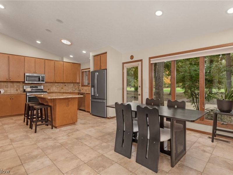 8784 Gatewood Drive, North Ridgeville, OH 44039 Photo 11