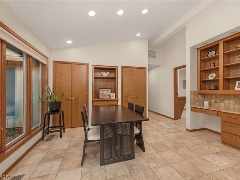8784 Gatewood Drive, North Ridgeville, OH 44039 Photo 17