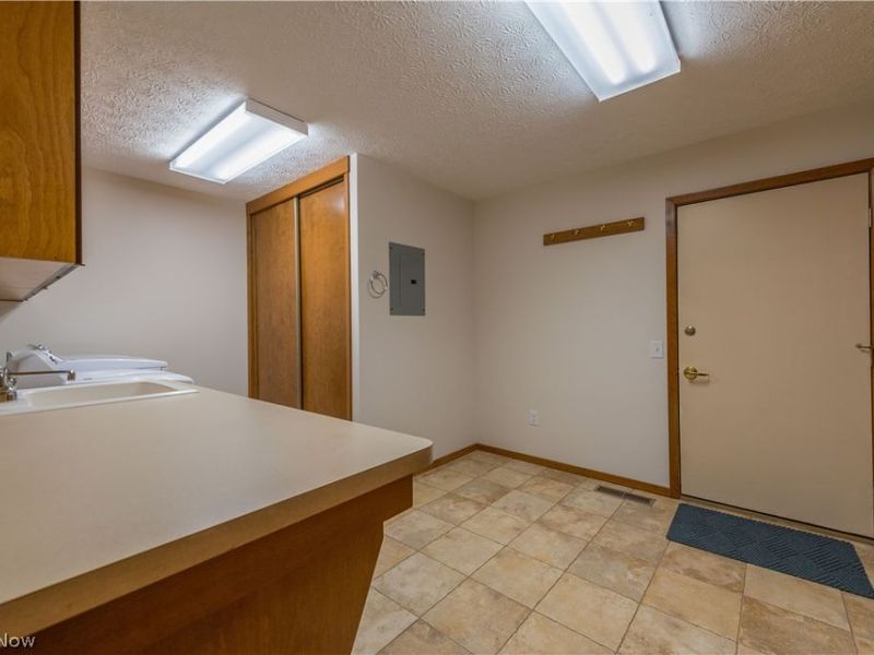 8784 Gatewood Drive, North Ridgeville, OH 44039 Photo 18