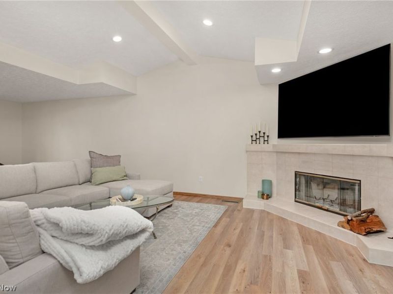 8784 Gatewood Drive, North Ridgeville, OH 44039 Photo 6