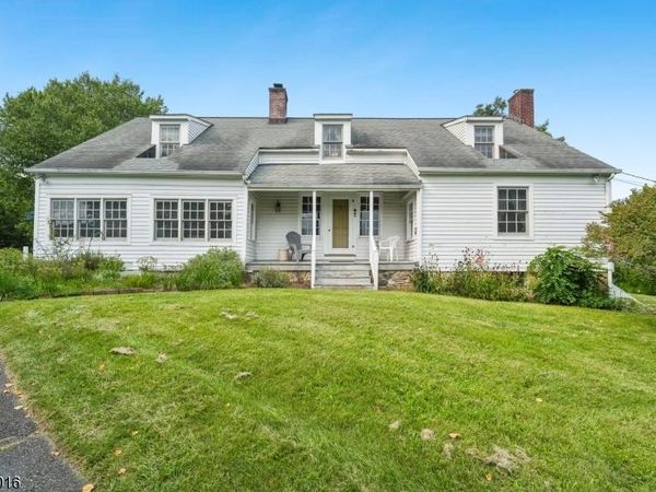 95 Whitehead Rd, Morris, NJ 07960