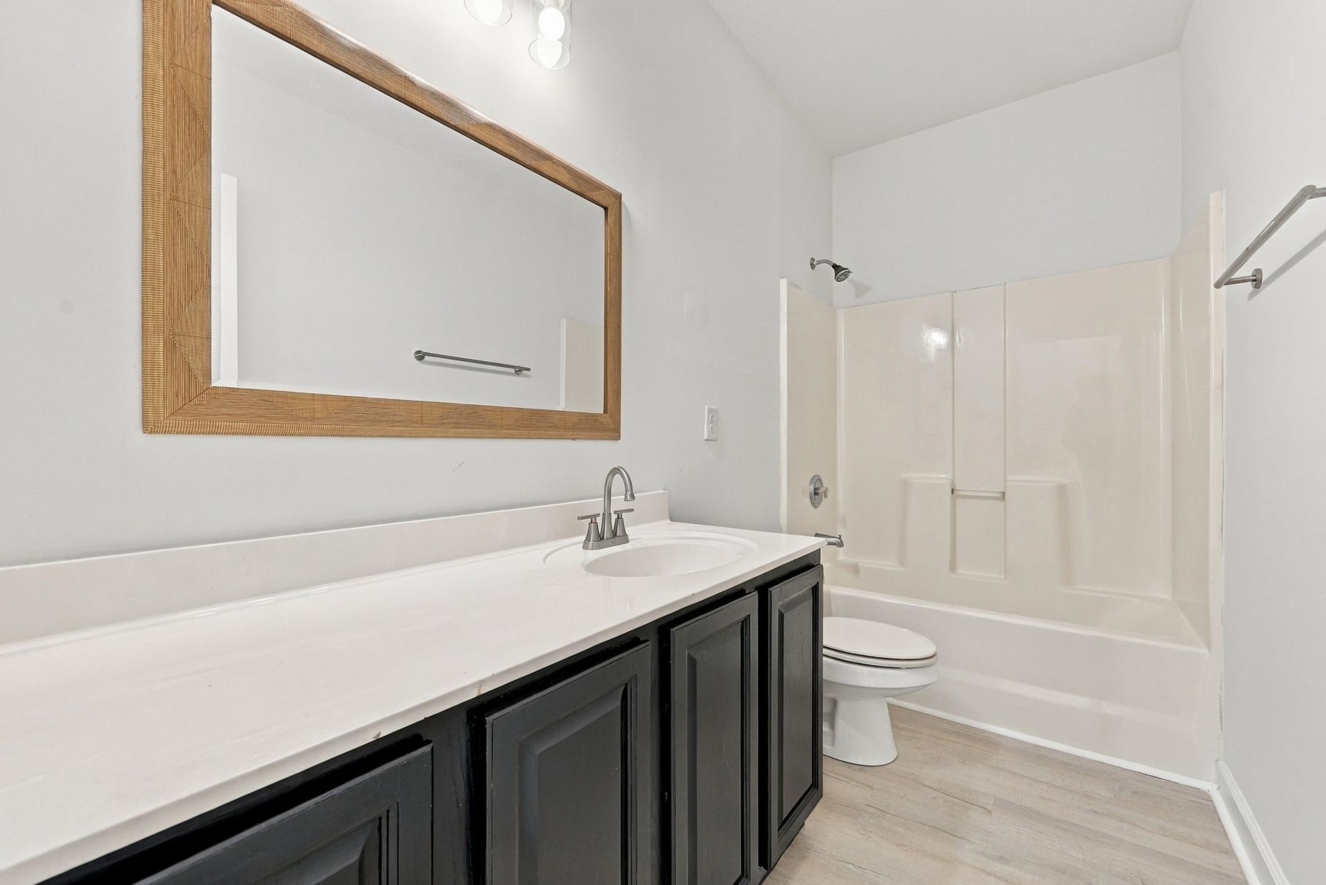 172 Zinnia Dr. Photo 19