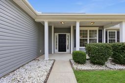 172 Zinnia Dr. photo 4