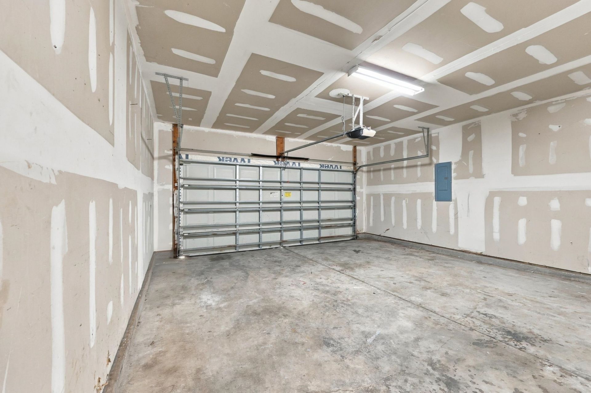 172 Zinnia Dr. Photo 23