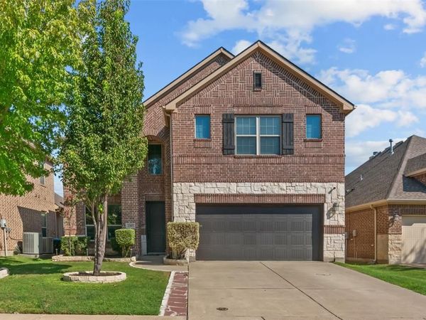 1305 Realoaks Drive, Fort Worth, TX 76131