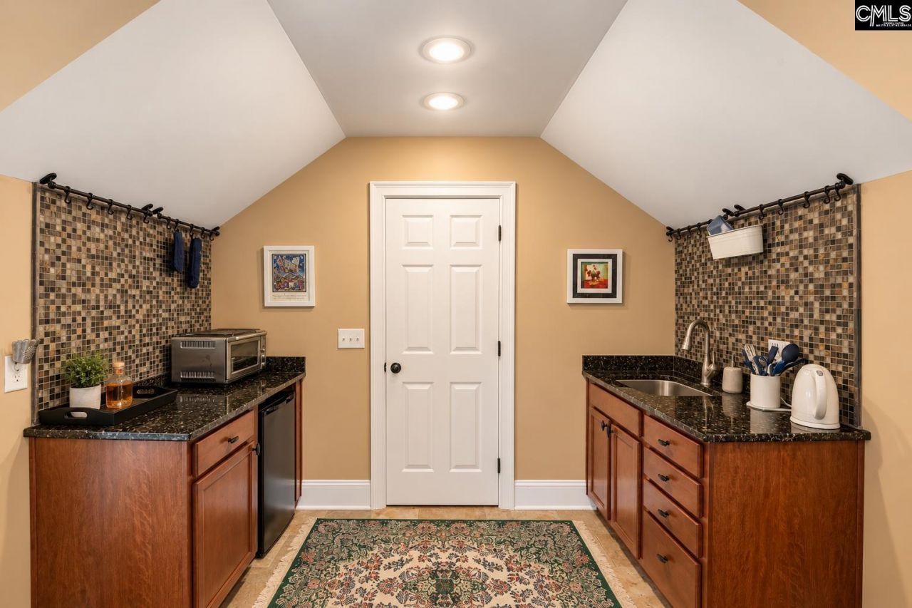 942 Battenkill Court Photo 41