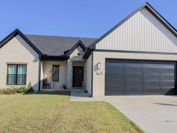 5 Songbird Cove, Greenbrier, AR 72058