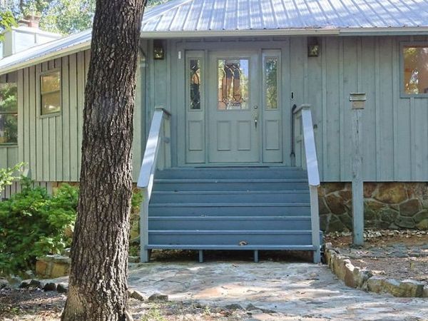 321 Hummingbird Lane , Eureka Springs, AR 72632