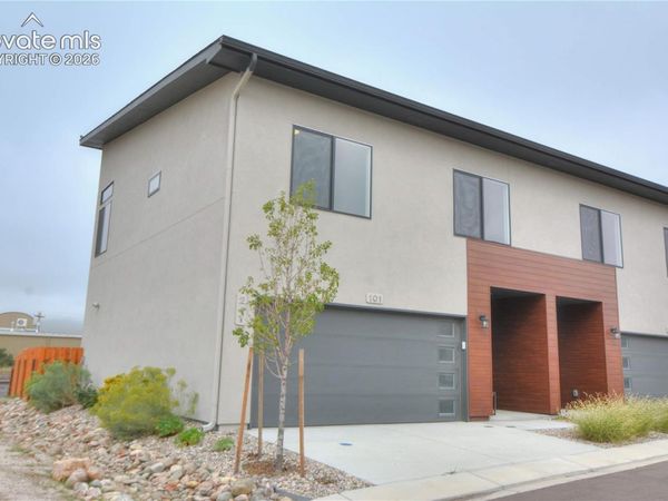 241 Front Street, Unit 101, Monument, CO 80132