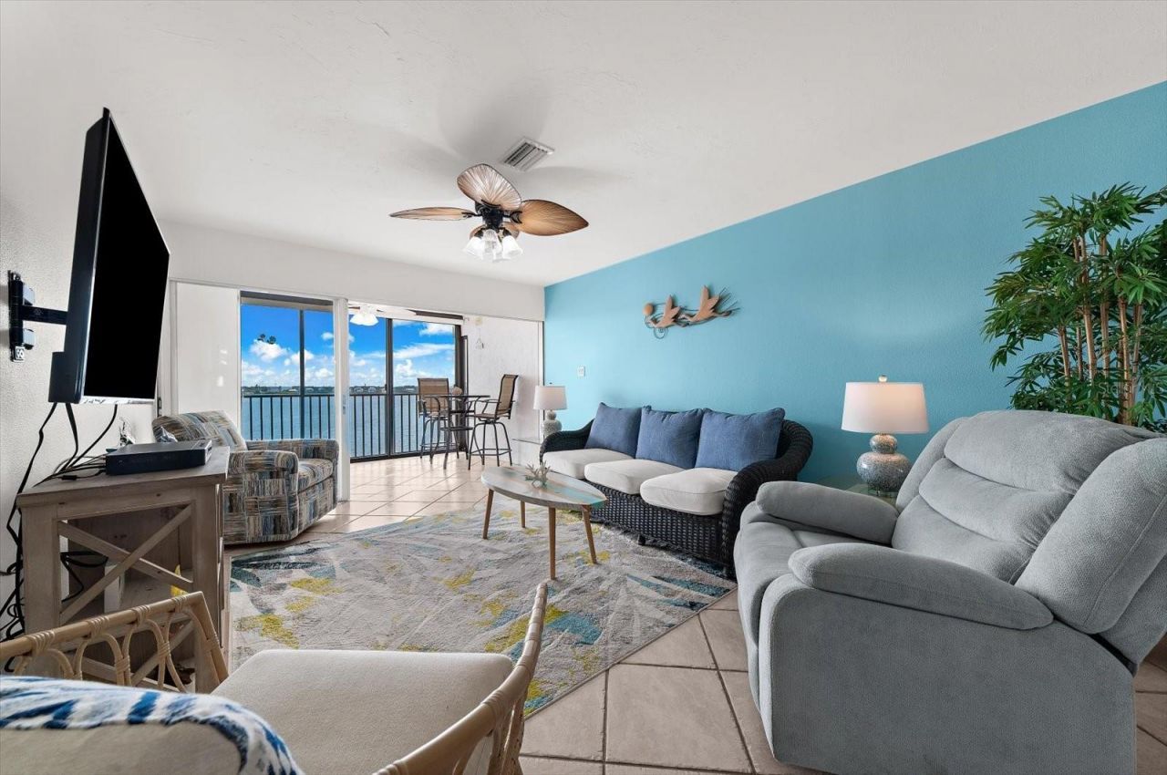8911 Midnight Pass Road, Unit 511, Sarasota, FL 34242 Photo