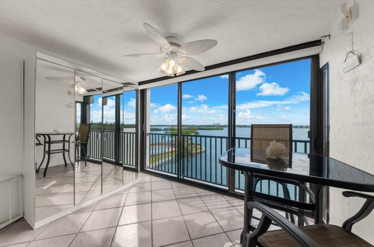 8911 Midnight Pass Road, Unit 511, Sarasota, FL 34242 Photo