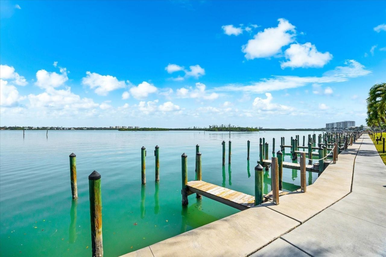 8911 Midnight Pass Road, Unit 511, Sarasota, FL 34242 Photo