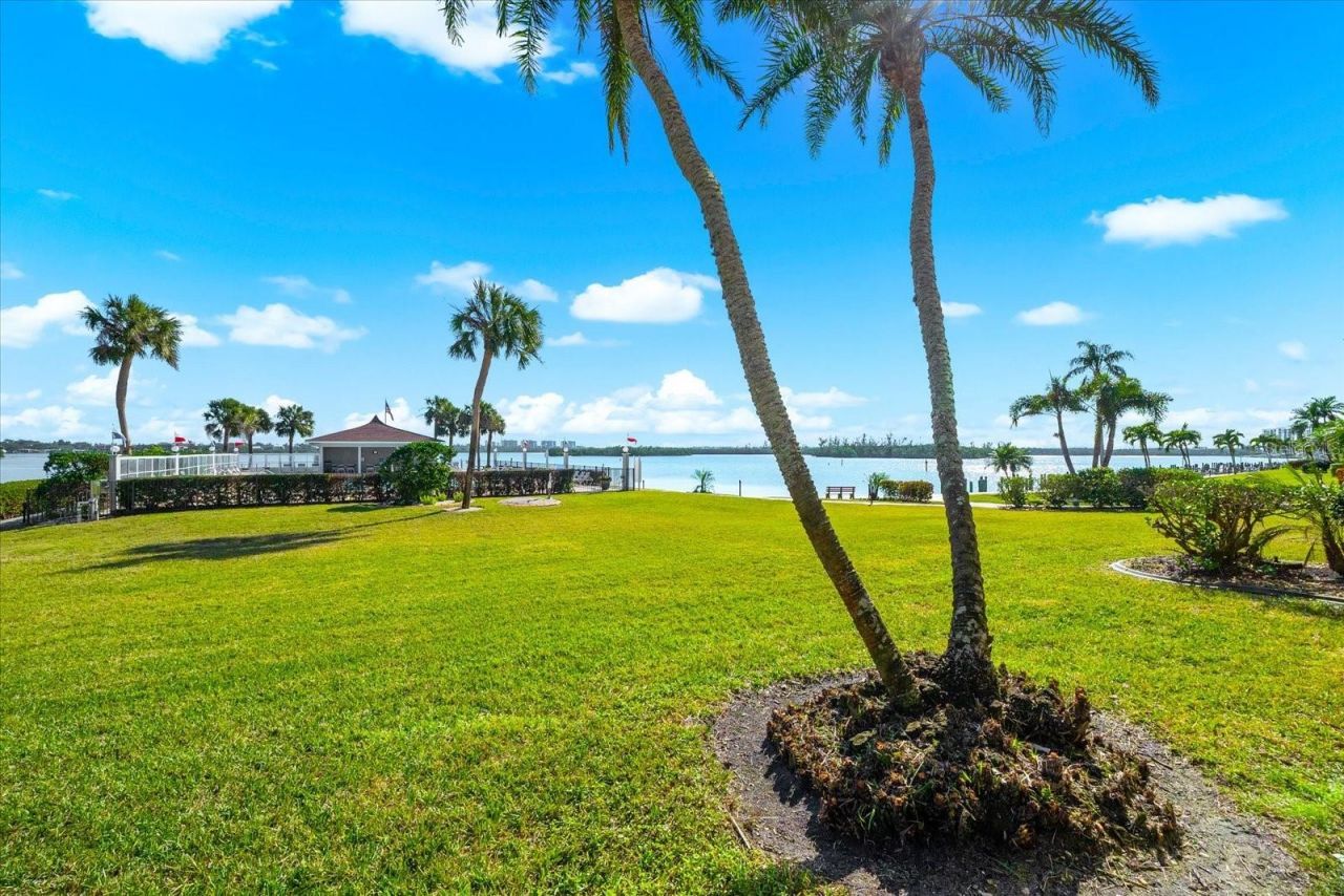 8911 Midnight Pass Road, Unit 511, Sarasota, FL 34242 Photo