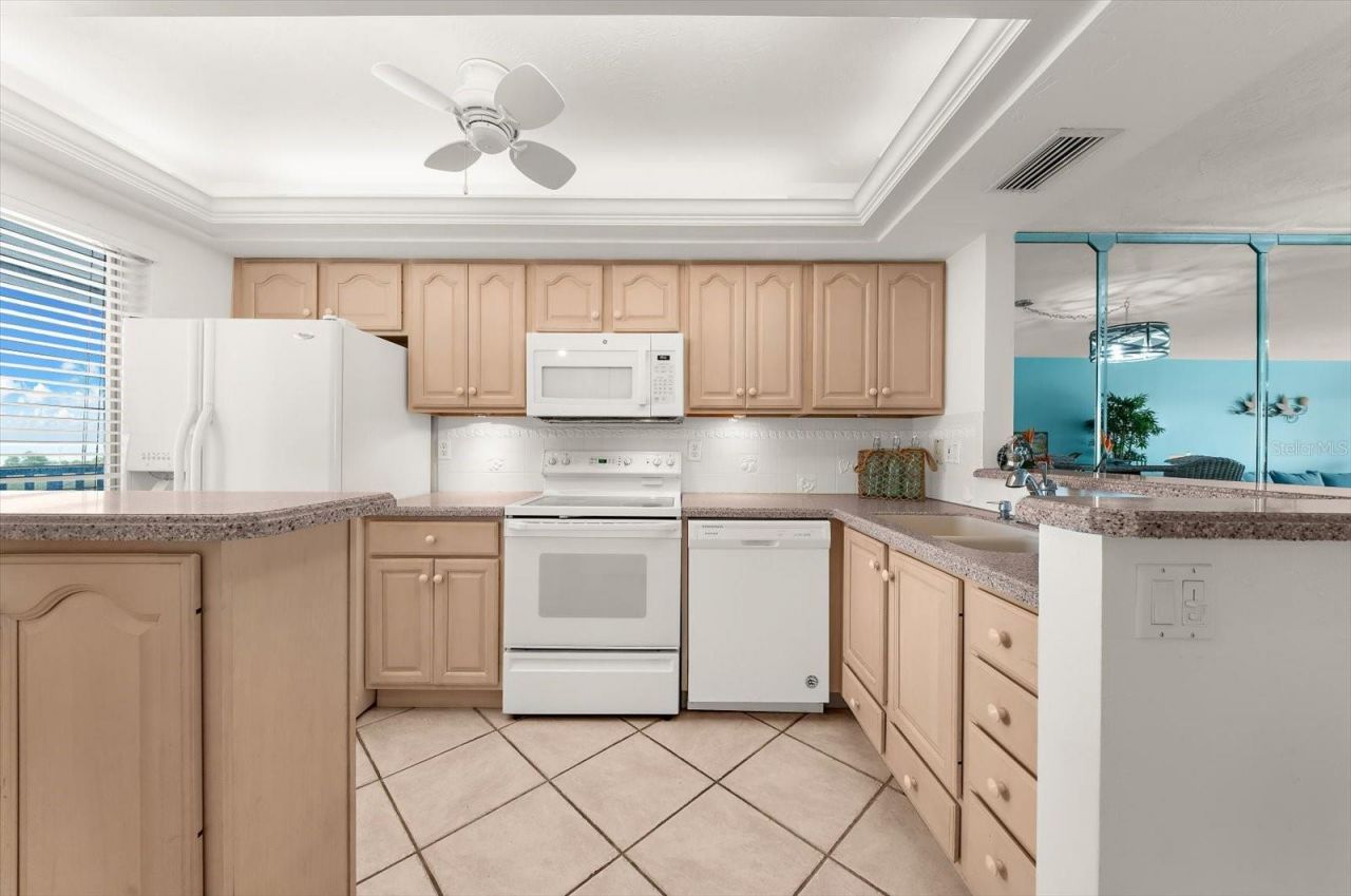 8911 Midnight Pass Road, Unit 511, Sarasota, FL 34242 Photo