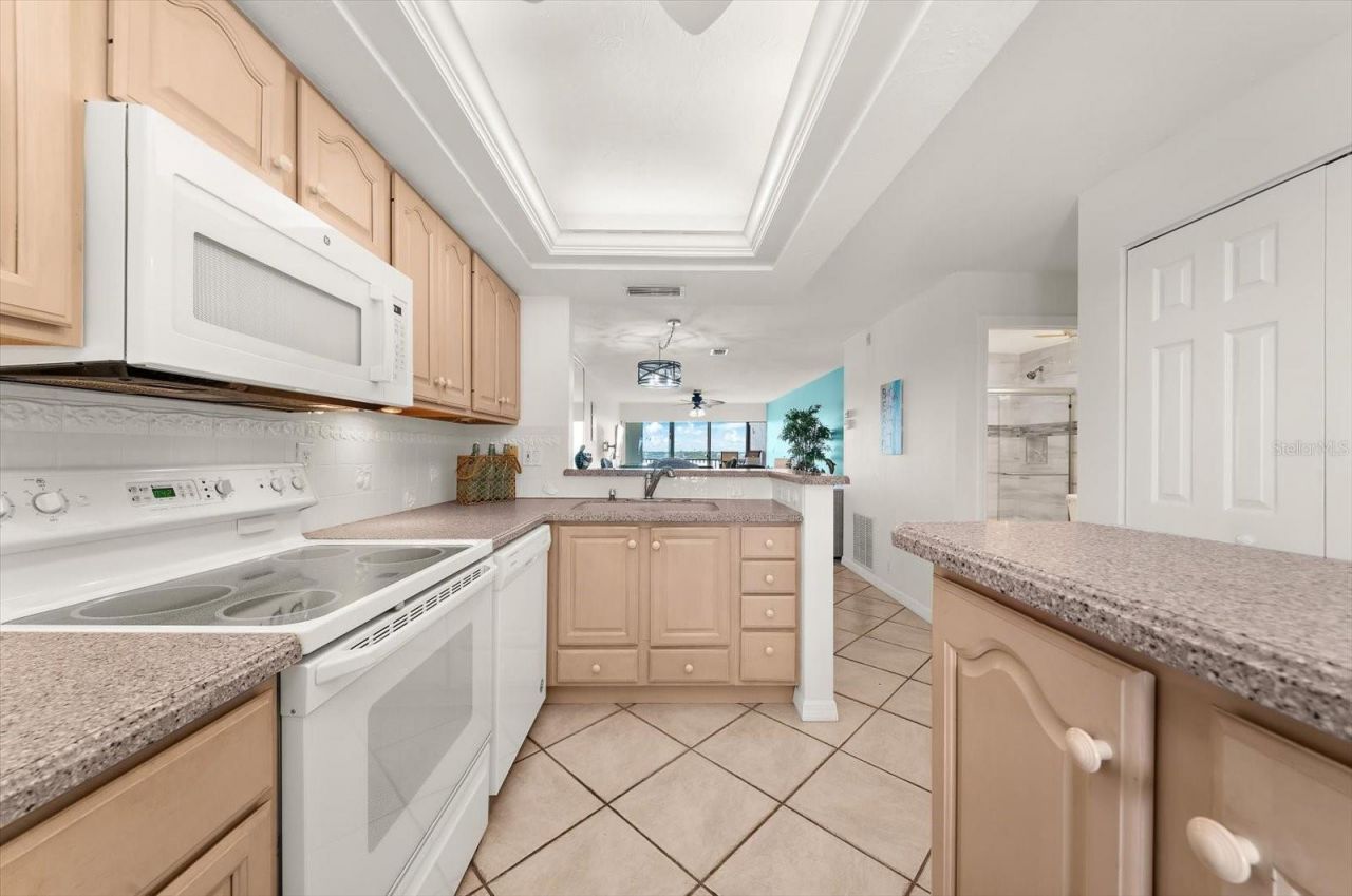 8911 Midnight Pass Road, Unit 511, Sarasota, FL 34242 Photo