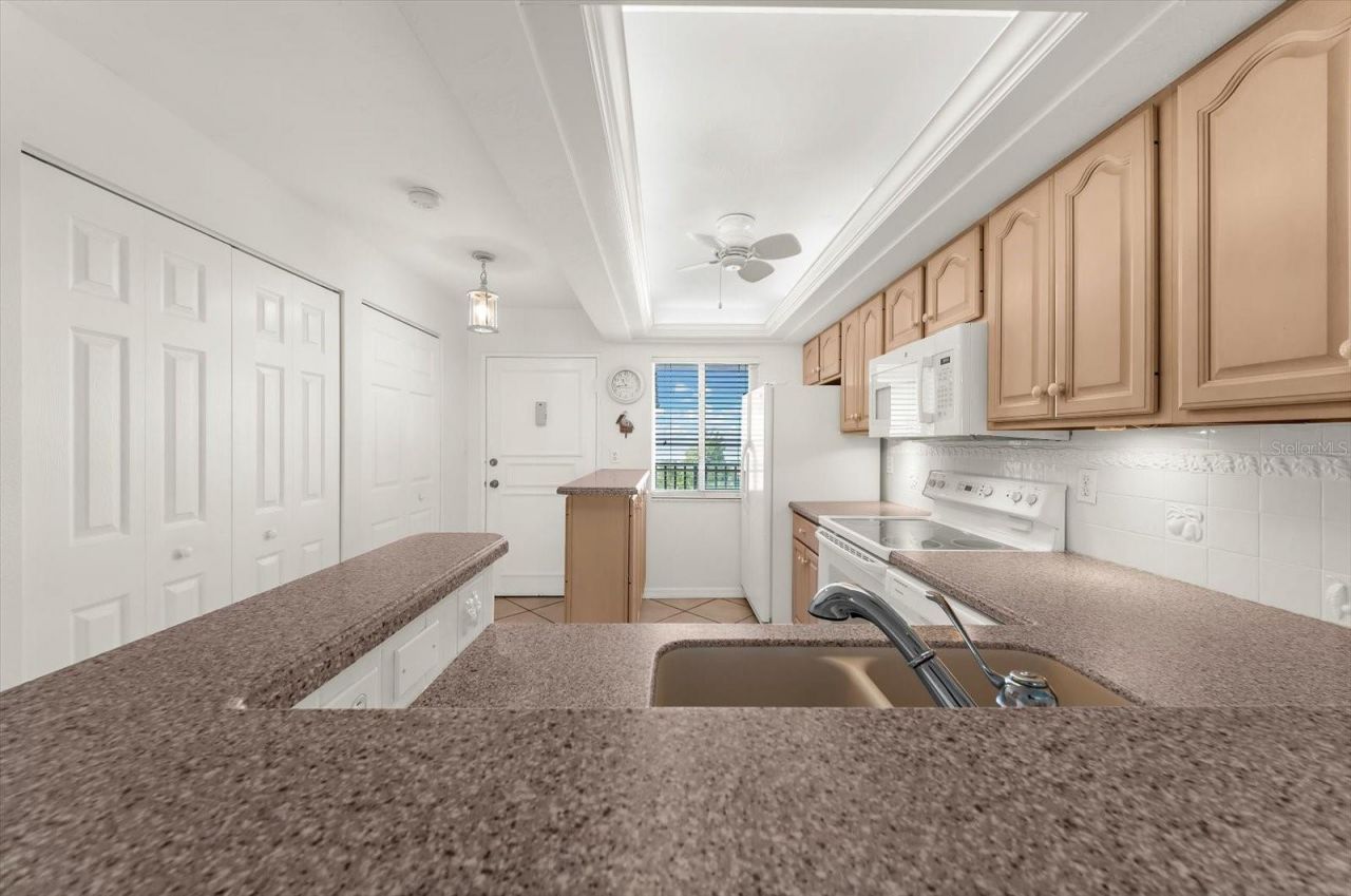 8911 Midnight Pass Road, Unit 511, Sarasota, FL 34242 Photo