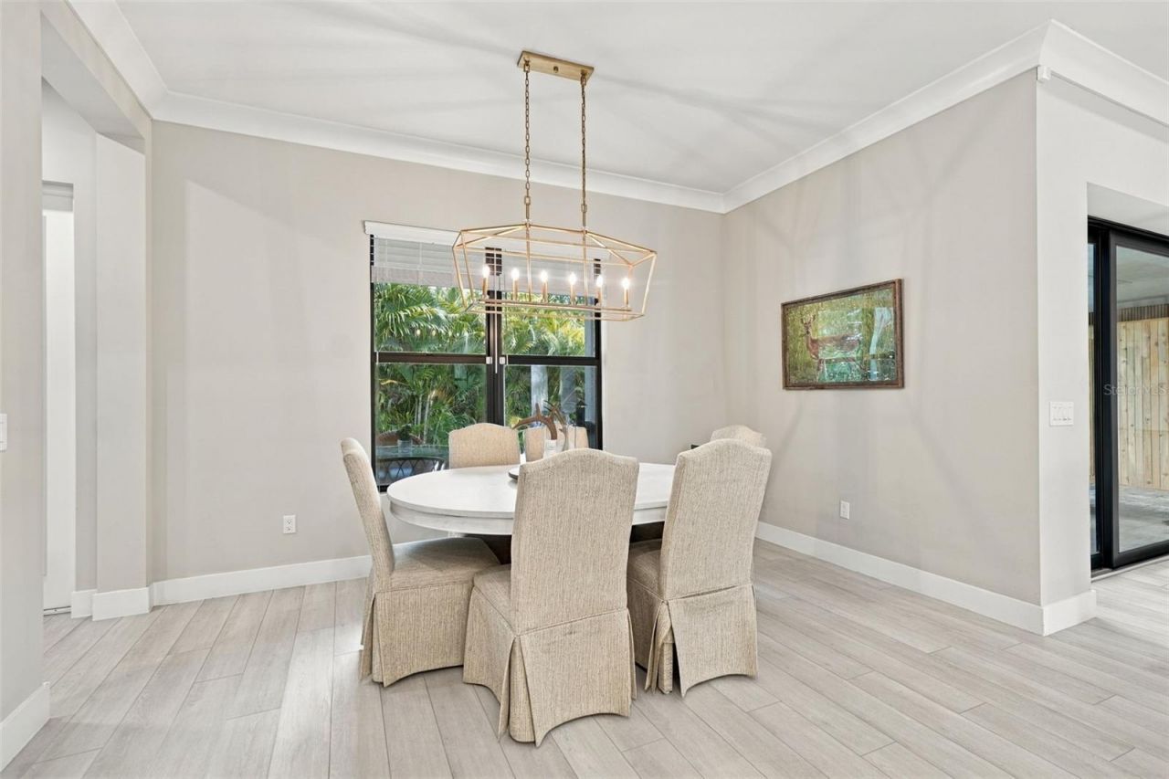 3946 Country View Drive, Sarasota, FL 34233 Photo