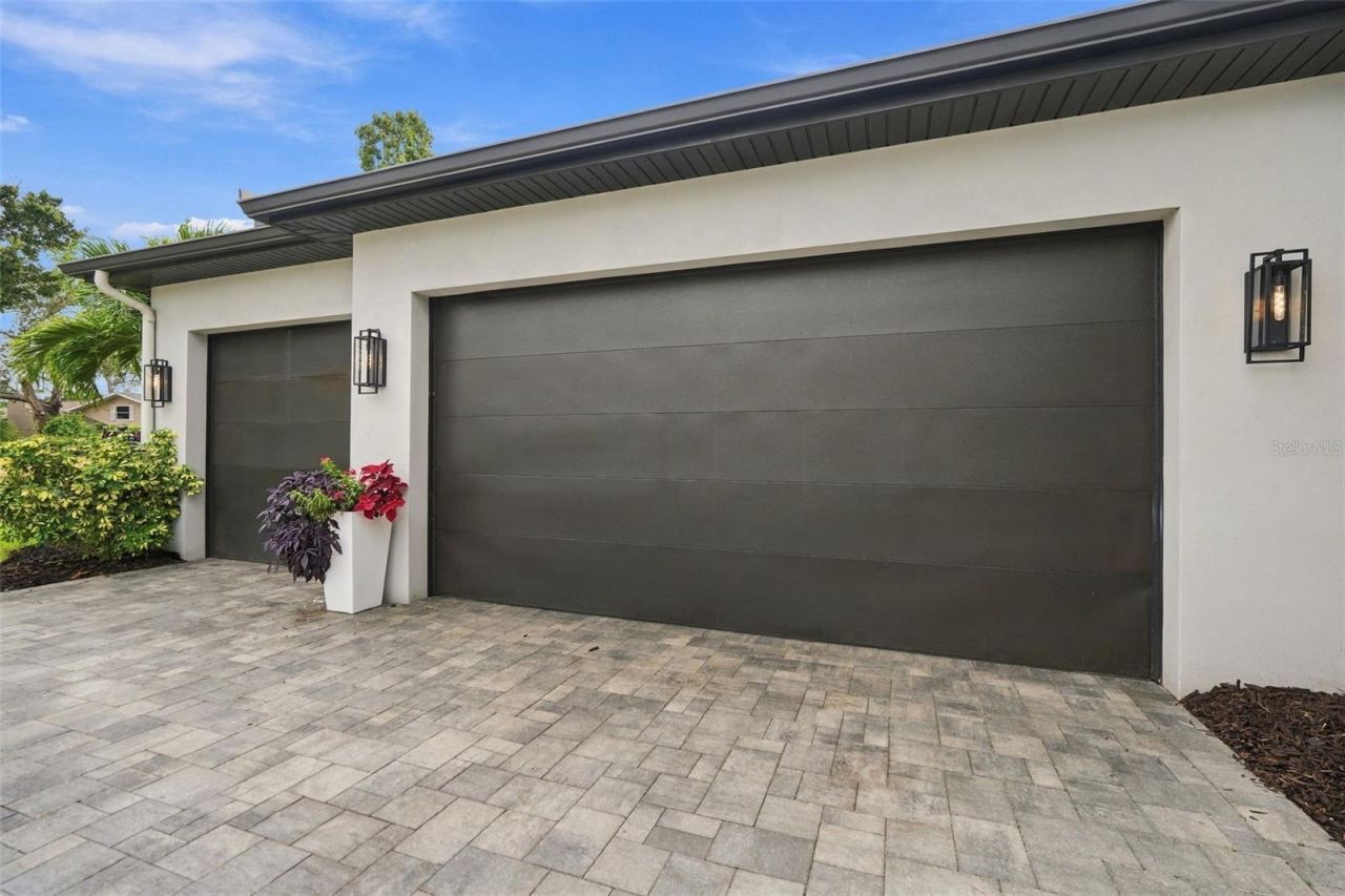 3946 Country View Drive, Sarasota, FL 34233 Photo