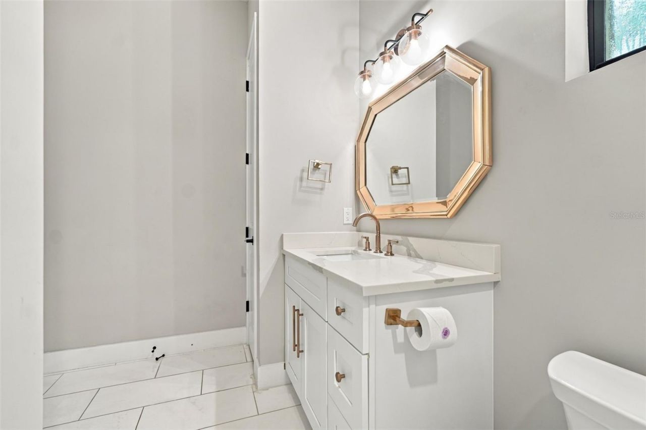 3946 Country View Drive, Sarasota, FL 34233 Photo