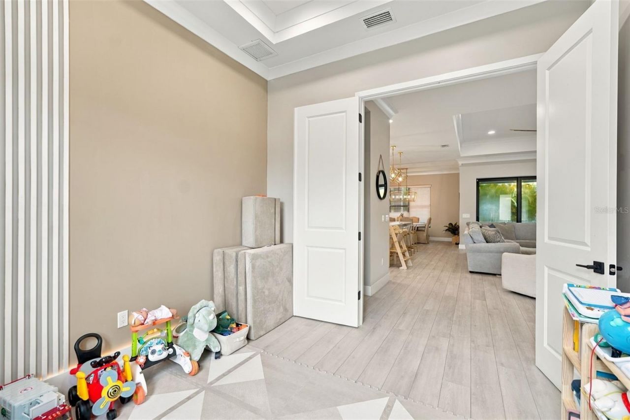 3946 Country View Drive, Sarasota, FL 34233 Photo