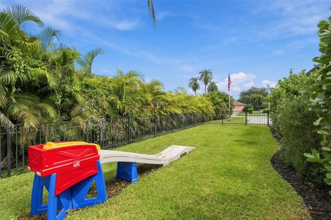 3946 Country View Drive, Sarasota, FL 34233 Photo
