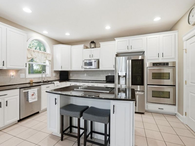 8460 Trail Lake Drive , Powell, OH 43065 Photo 17