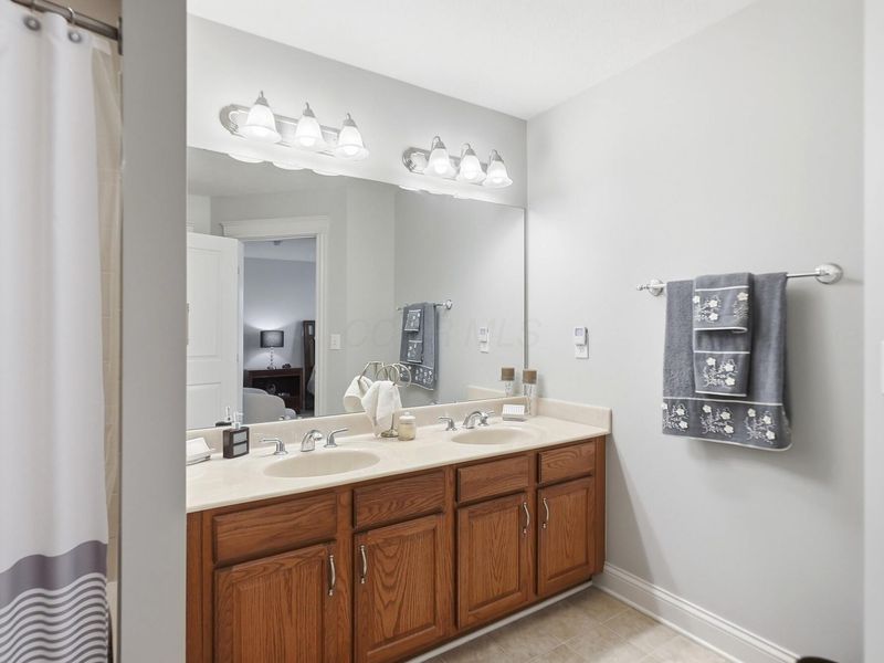 8460 Trail Lake Drive , Powell, OH 43065 Photo 54