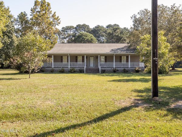 605 Red Hill Church Road , Clinton, NC 28328