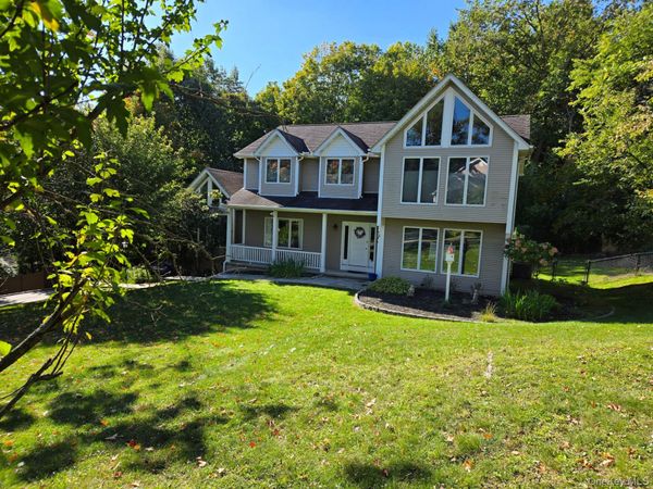 203 Wanamaker Lane, Nyack, NY 10960
