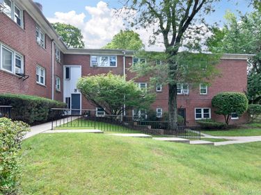 140 N Broadway , Unit L-4, Irvington, NY 10533