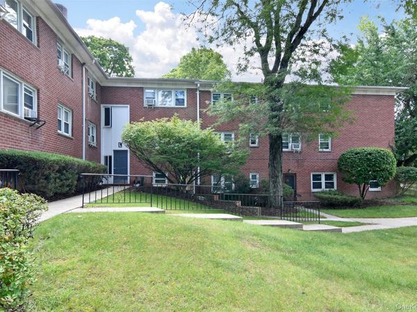 140 N Broadway , Unit L-4, Irvington, NY 10533