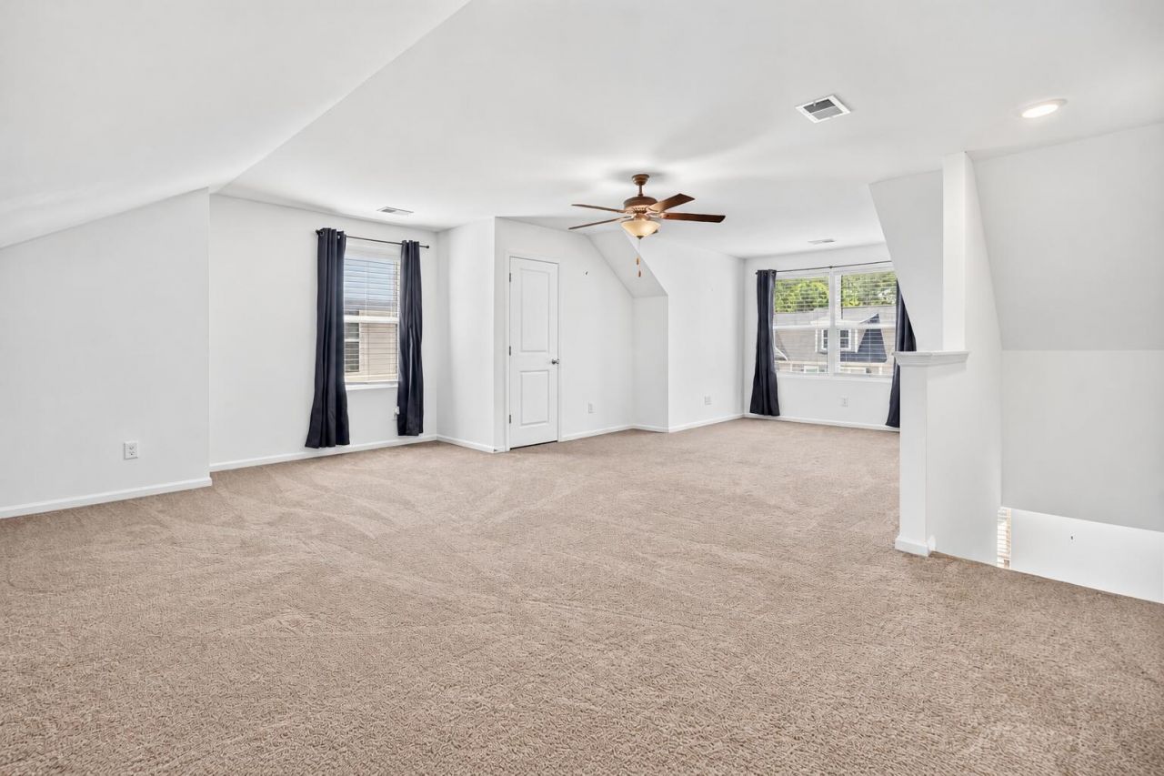 194 Woodward Road Photo 19