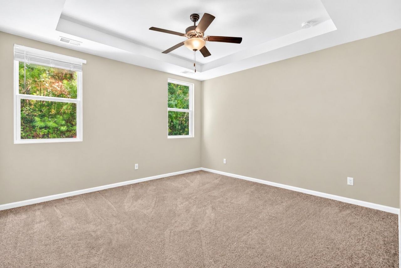 194 Woodward Road Photo 9