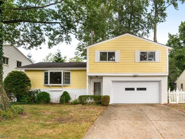 27026 Osborn Road , Bay Village, OH 44140