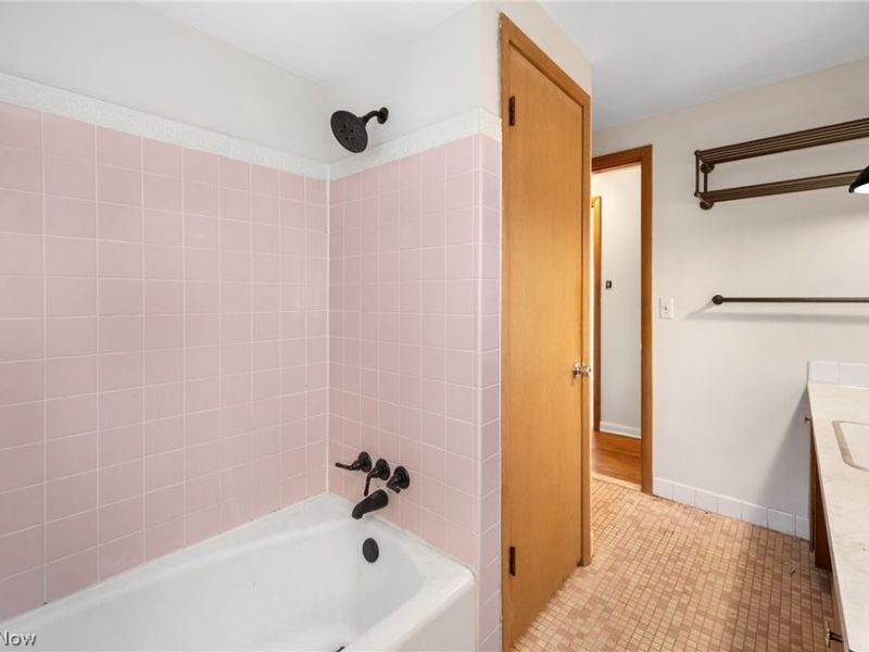 27026 Osborn Road, Bay Village, OH 44140 Photo 21