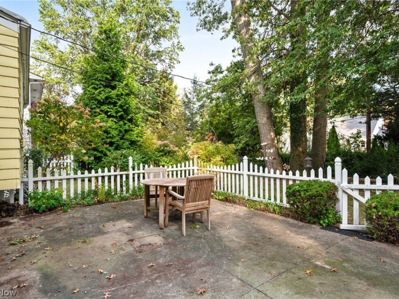 27026 Osborn Road, Bay Village, OH 44140 Photo 27