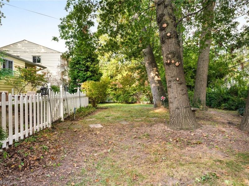 27026 Osborn Road, Bay Village, OH 44140 Photo 28