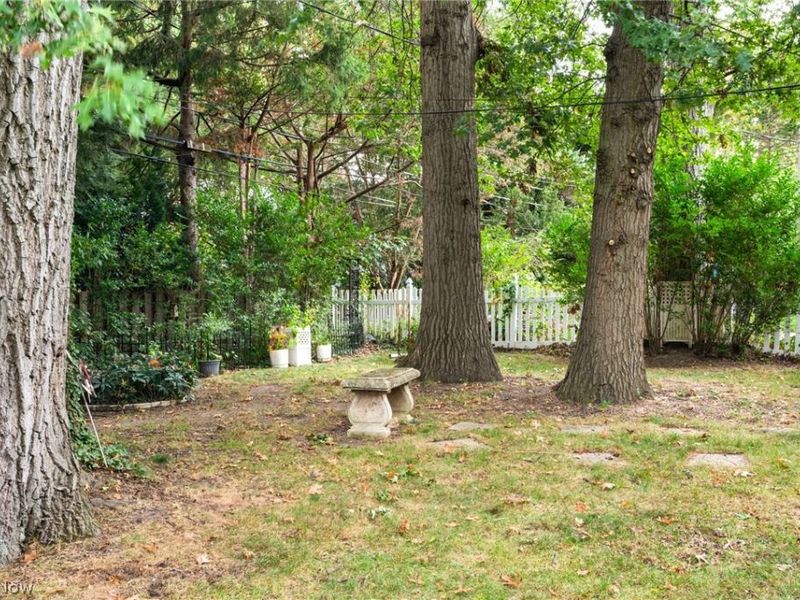 27026 Osborn Road, Bay Village, OH 44140 Photo 32