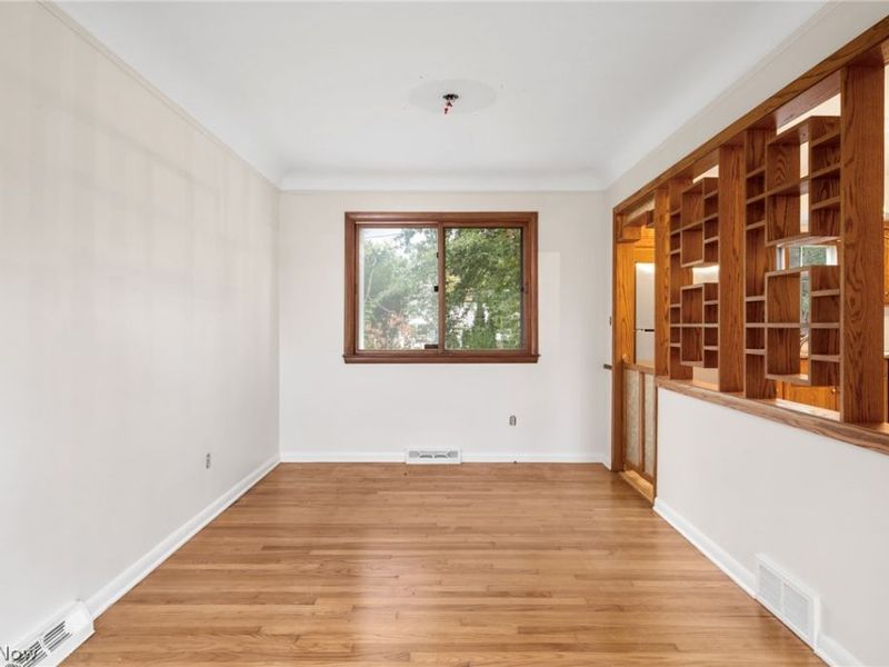 27026 Osborn Road, Bay Village, OH 44140 Photo 5