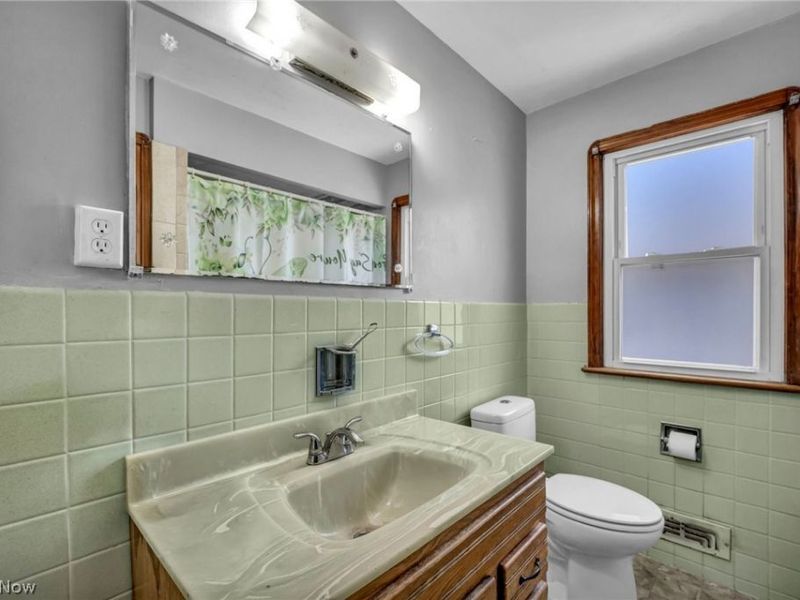 6702 Memphis Avenue, Cleveland, OH 44144 Photo 10